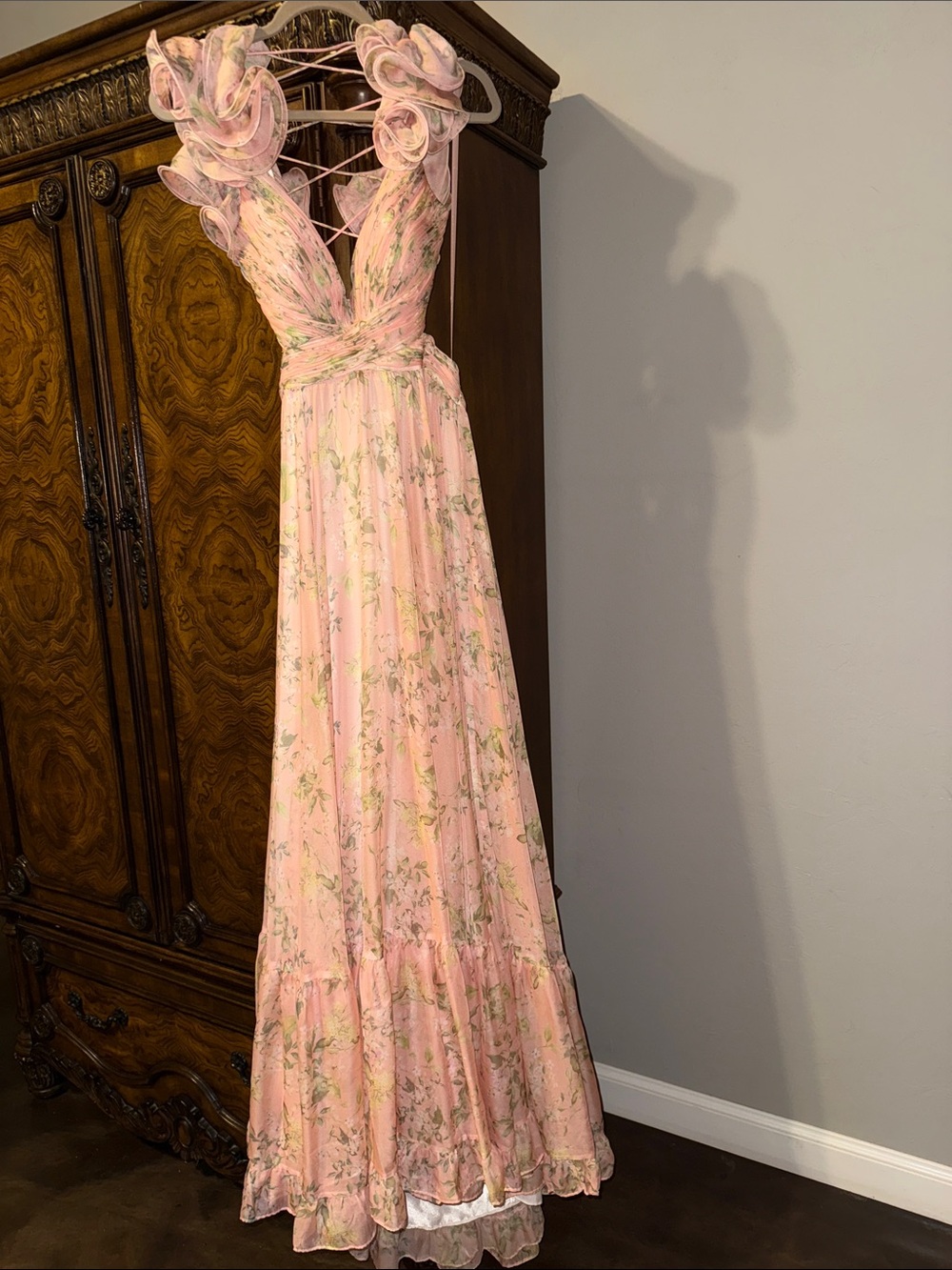 Mac Duggal Pastel Pink Floral Ruffle Gown *hemmed* - Picture 3 of 4